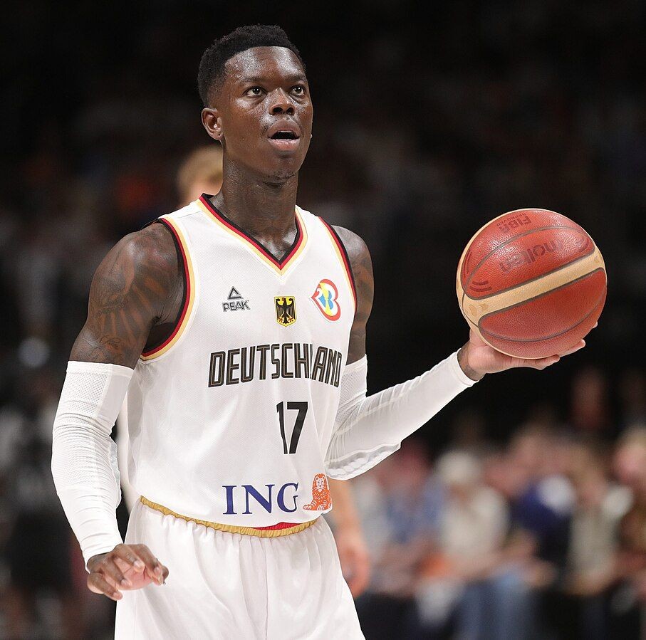 Dennis Schröder playing Basketball for Sports Strands